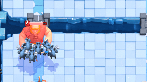 Clash Royale Giant vs Minion Horde